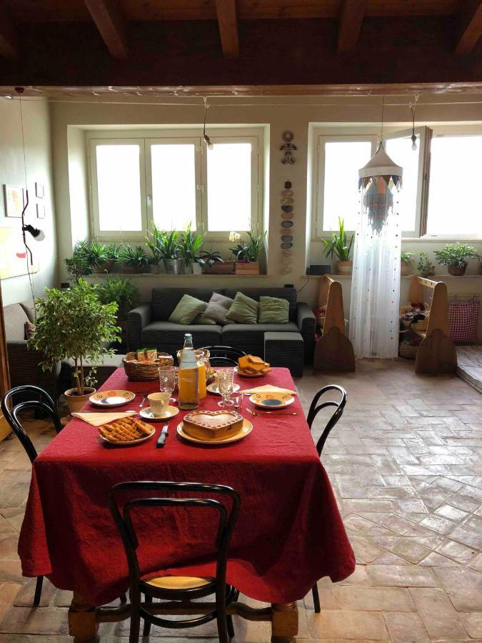Ganga Bed & Breakfast นาร์นี ภายนอก รูปภาพ
